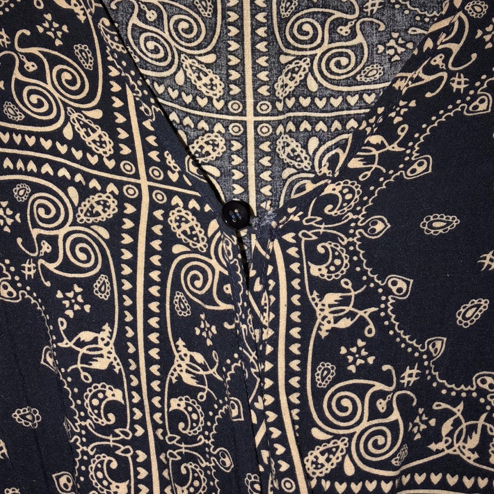 Romper - Picture 2 of 3